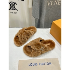 Louis Vuitton Slippers